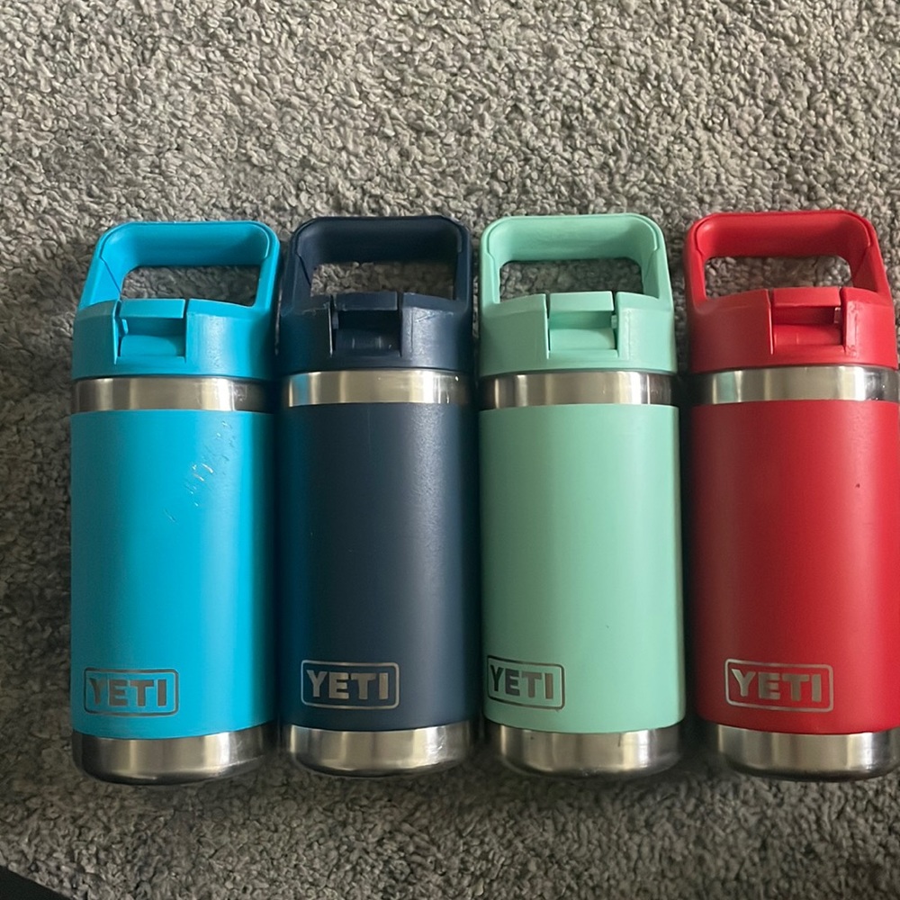 4 Yeti Kids Rambler Jr 12oz water bottles used